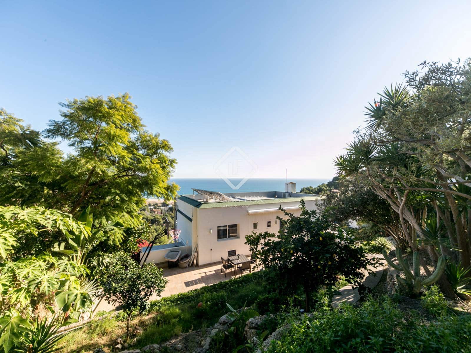 6 slaapkamer Villa te koop in Castelldefels met garage - € 1.290.000 (Ref: 9436285)