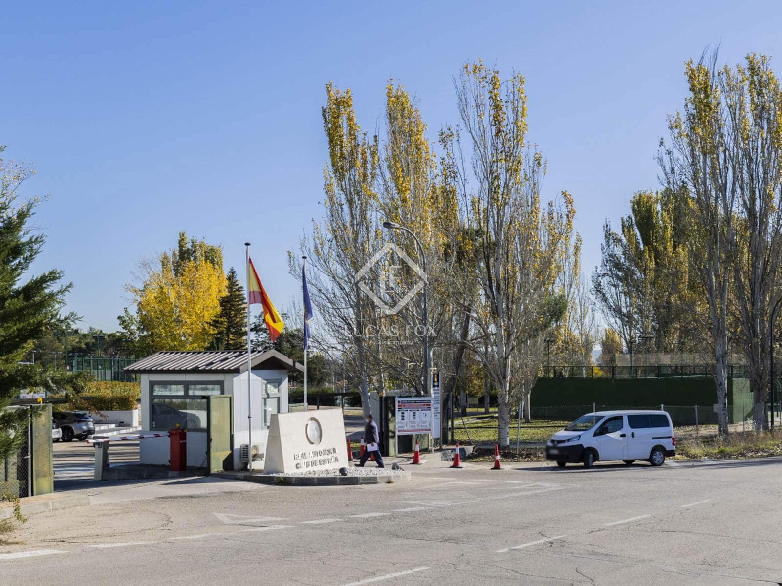 Building Plot for sale in San Sebastian de los Reyes - € 900,000 (Ref: 9436286)