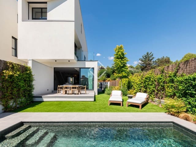 4 chambre Villa/Maison à vendre à Sant Cugat del Vallès avec piscine garage - 1 190 000 € (Ref: 9436287)