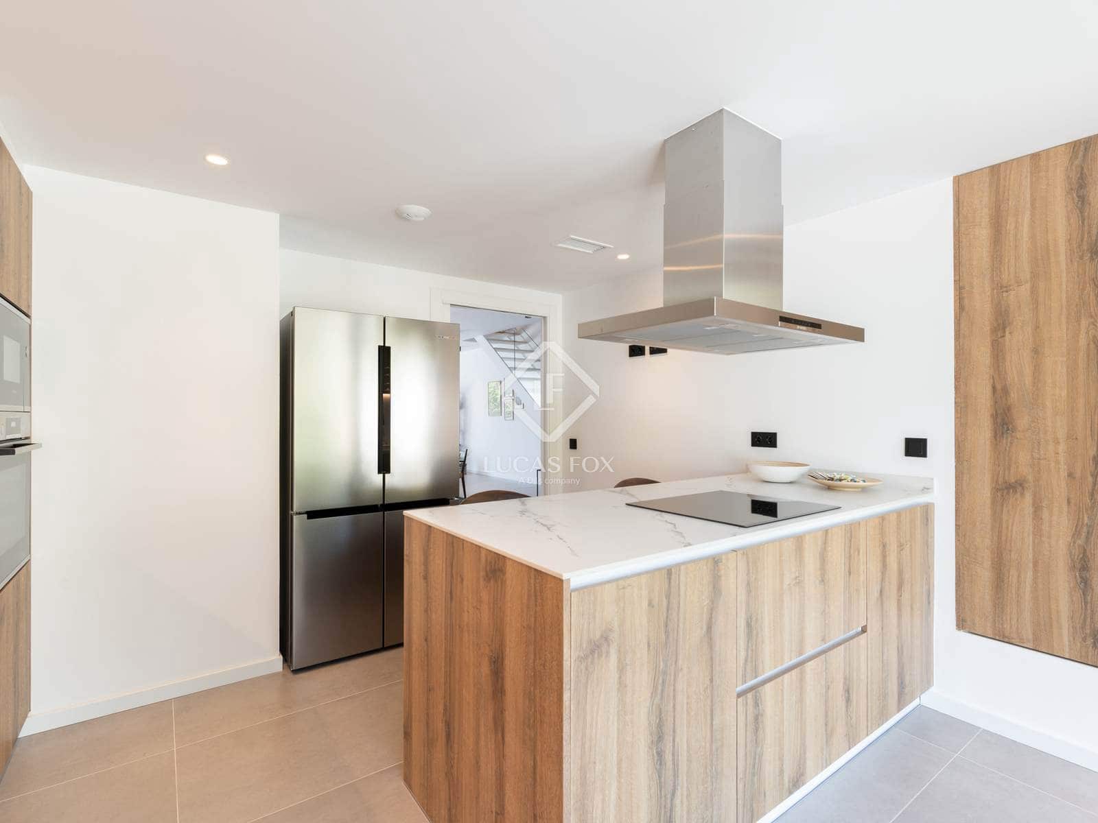 4 chambre Villa/Maison à vendre à Sant Cugat del Valles avec piscine garage - 1 190 000 € (Ref: 9436287)