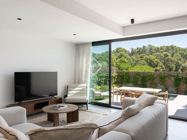 4 chambre Villa/Maison à vendre à Sant Cugat del Vallès avec piscine garage - 1 190 000 € (Ref: 9436287)