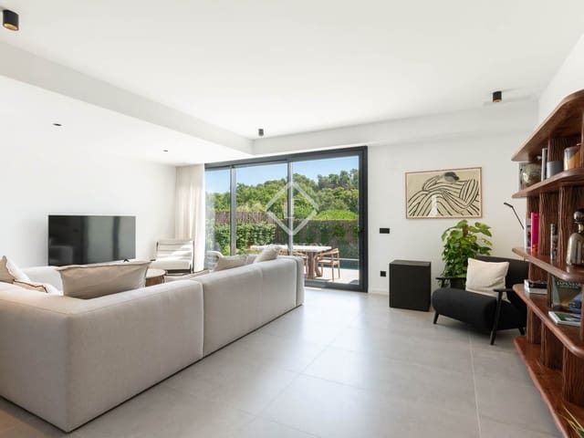 4 chambre Villa/Maison à vendre à Sant Cugat del Vallès avec piscine garage - 1 190 000 € (Ref: 9436287)