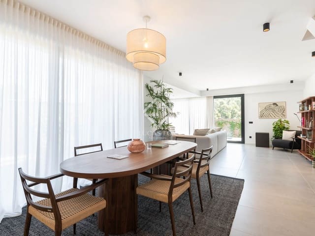 4 chambre Villa/Maison à vendre à Sant Cugat del Vallès avec piscine garage - 1 190 000 € (Ref: 9436287)