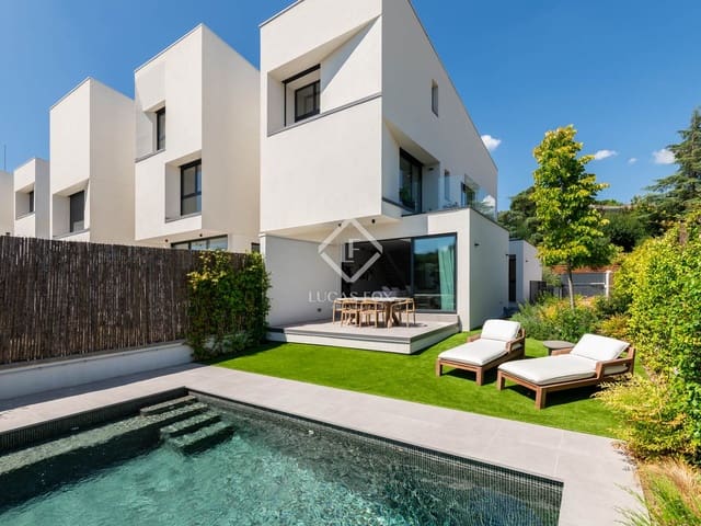 4 chambre Villa/Maison à vendre à Sant Cugat del Vallès avec piscine garage - 1 190 000 € (Ref: 9436287)