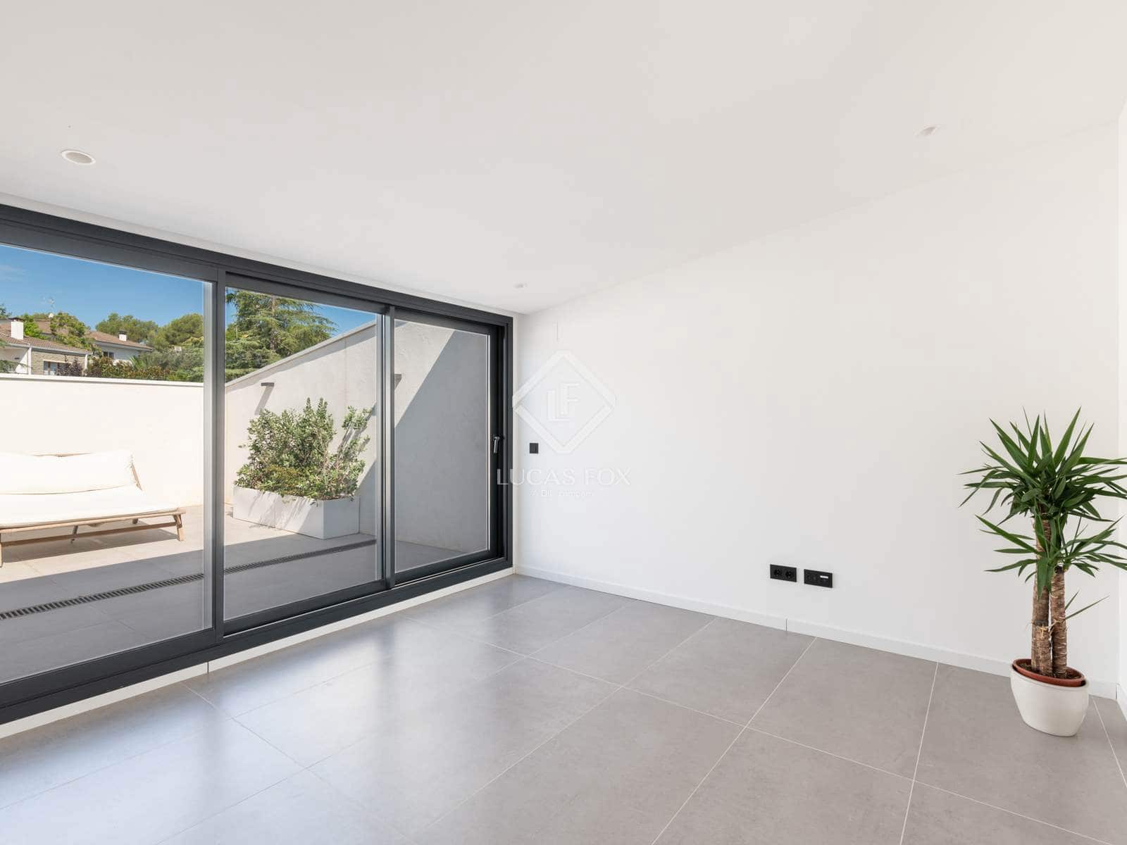 4 chambre Villa/Maison à vendre à Sant Cugat del Valles avec piscine garage - 1 190 000 € (Ref: 9436287)