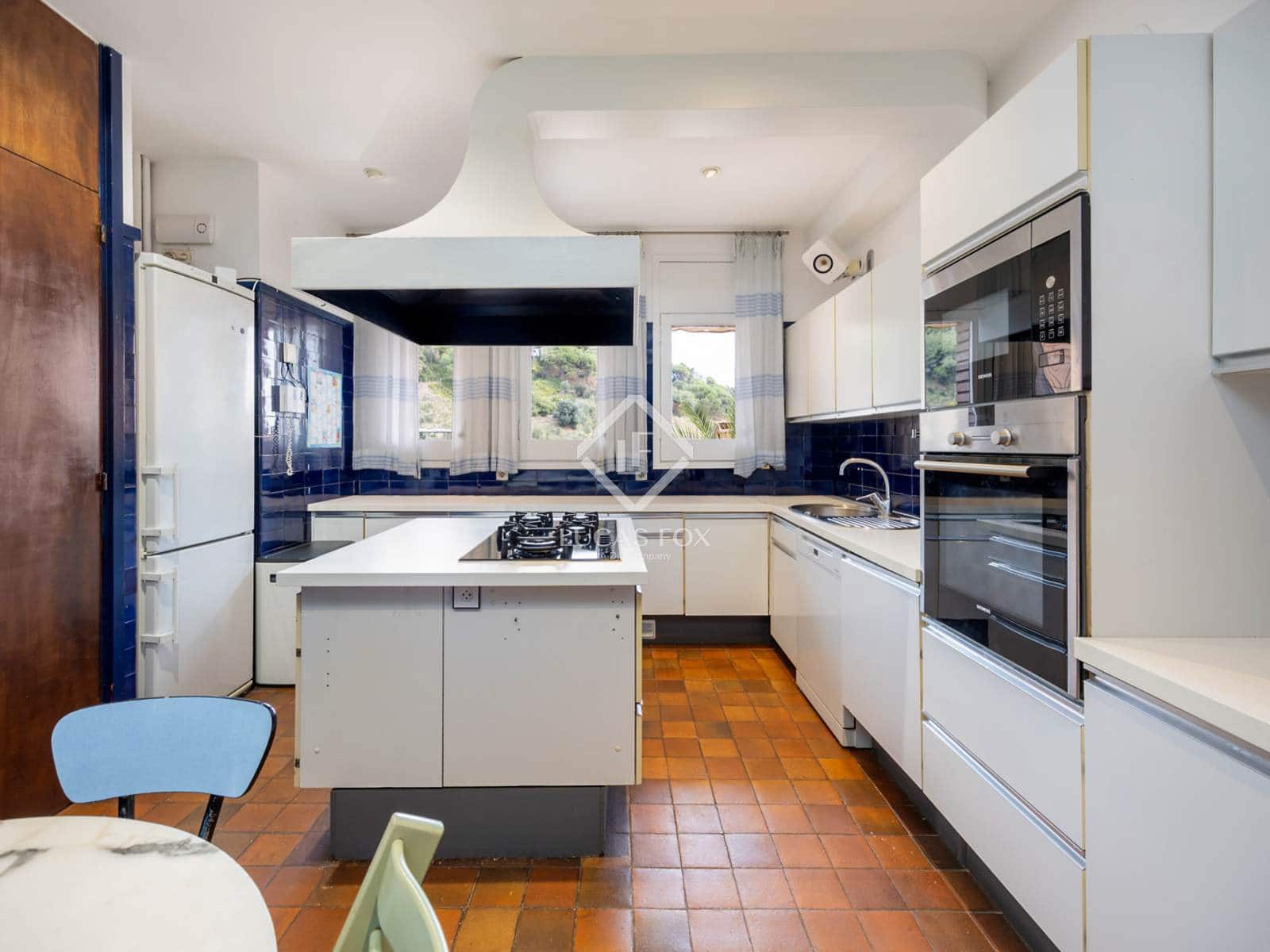 5 soveværelse Villa til leje i Barcelona by med swimmingpool garage - € 4.400 (Ref: 9436441)