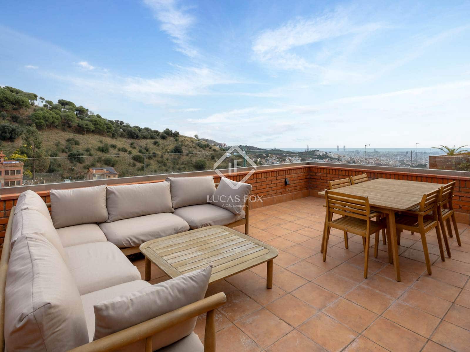 5 soveværelse Villa til leje i Barcelona by med swimmingpool garage - € 4.400 (Ref: 9436441)