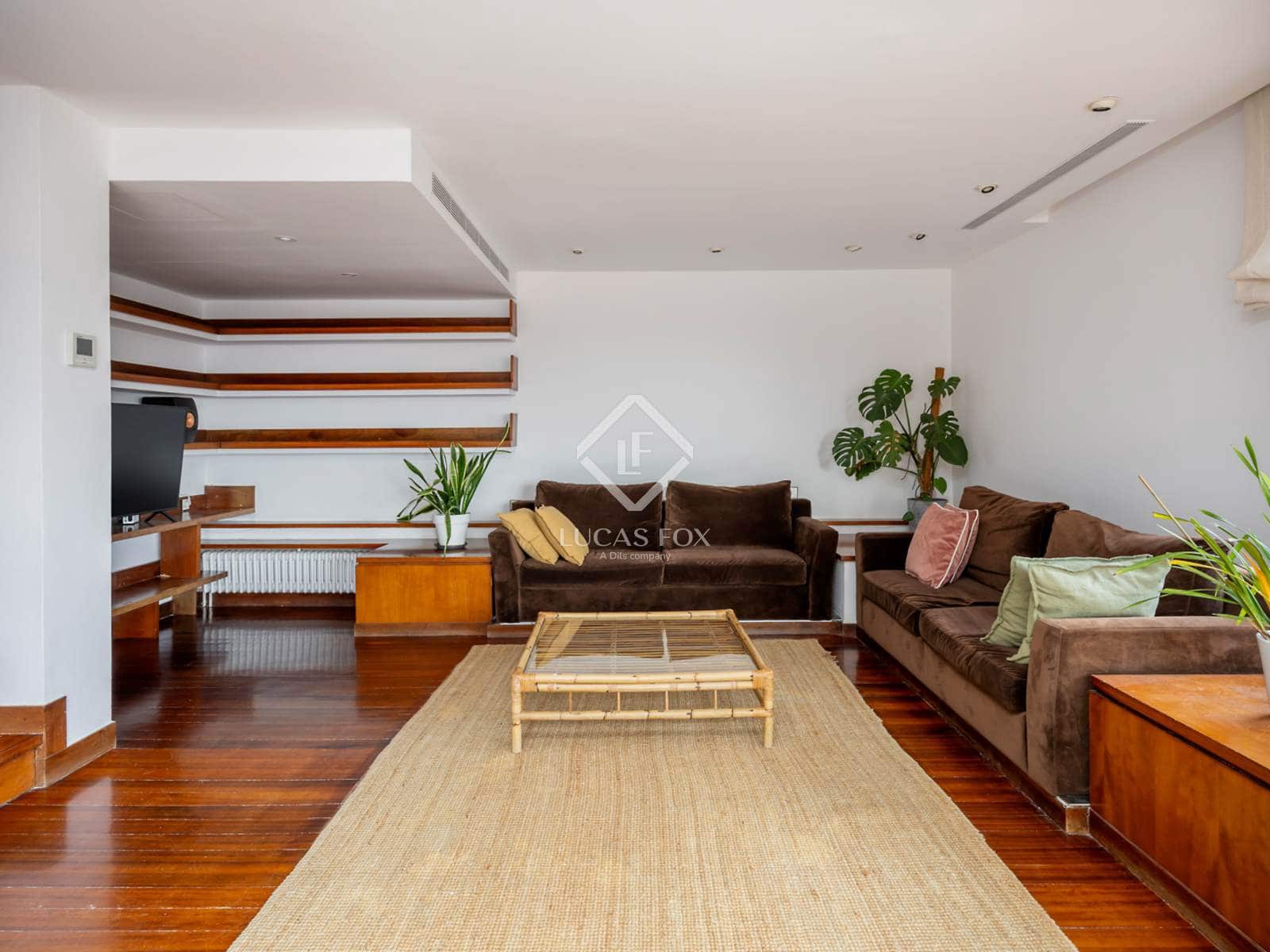 5 soveværelse Villa til leje i Barcelona by med swimmingpool garage - € 4.400 (Ref: 9436441)