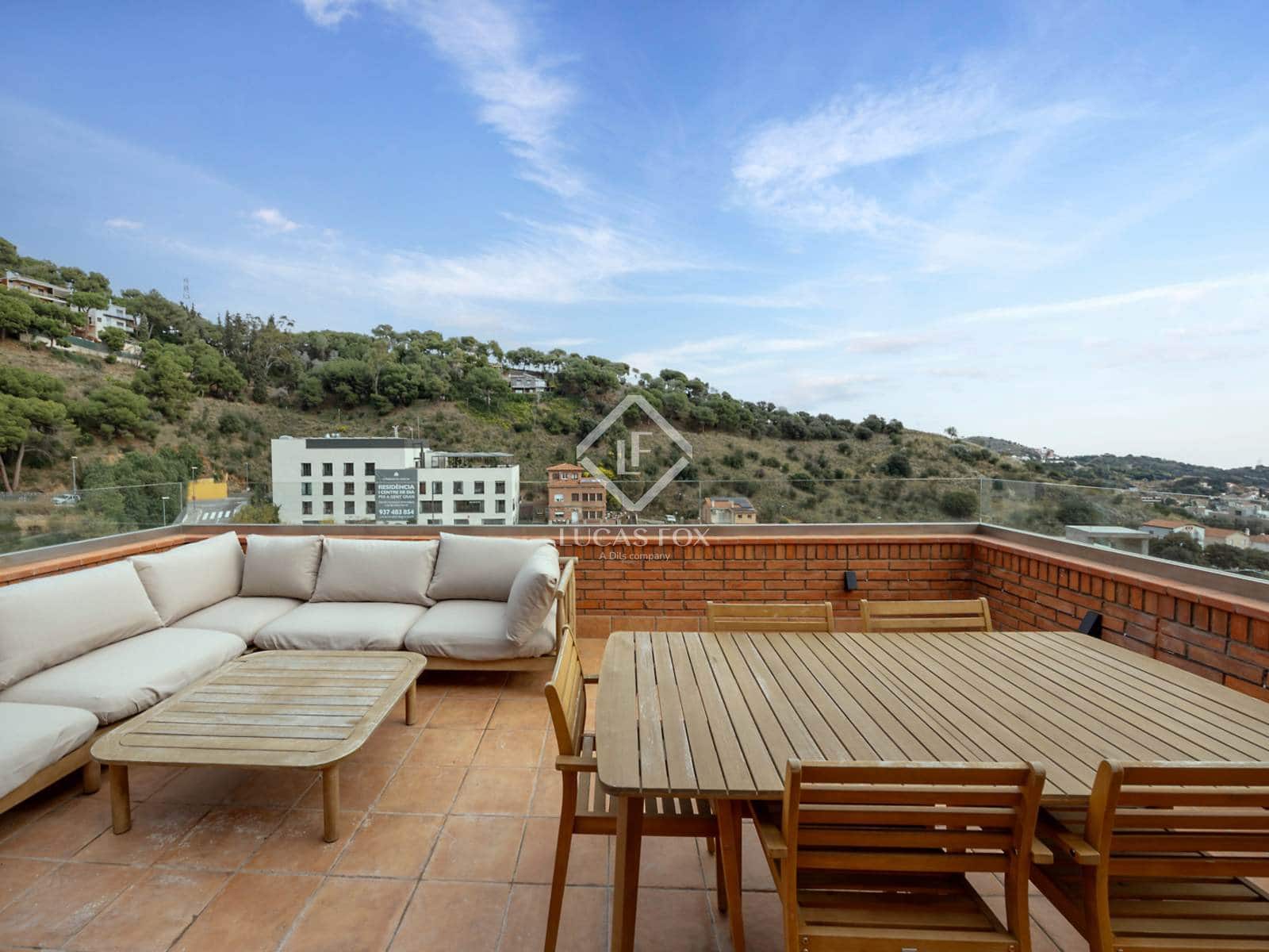 5 soveværelse Villa til leje i Barcelona by med swimmingpool garage - € 4.400 (Ref: 9436441)