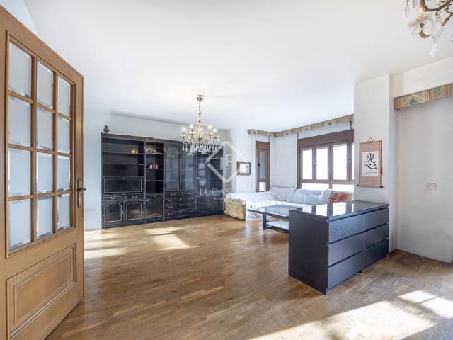 5 slaapkamer Appartement te koop in Valencia stad - € 640.000 (Ref: 9438480)