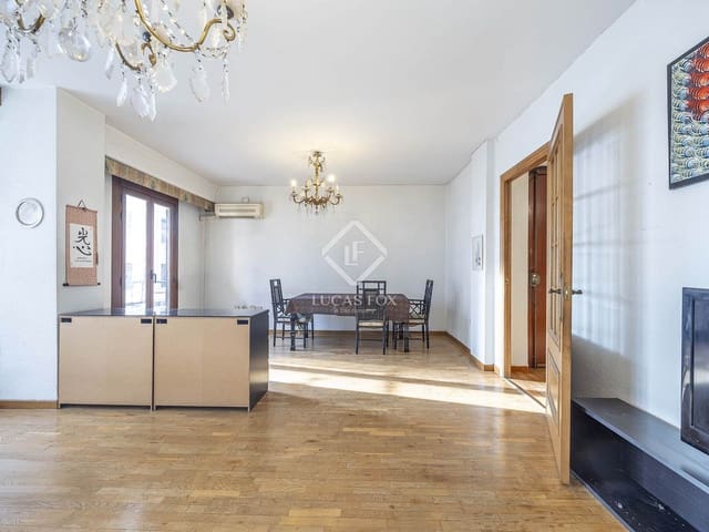 5 slaapkamer Appartement te koop in Valencia stad - € 640.000 (Ref: 9438480)