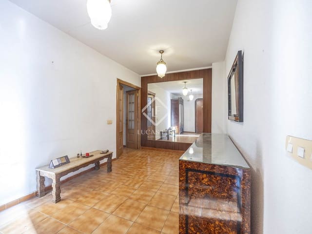 5 slaapkamer Appartement te koop in Valencia stad - € 640.000 (Ref: 9438480)