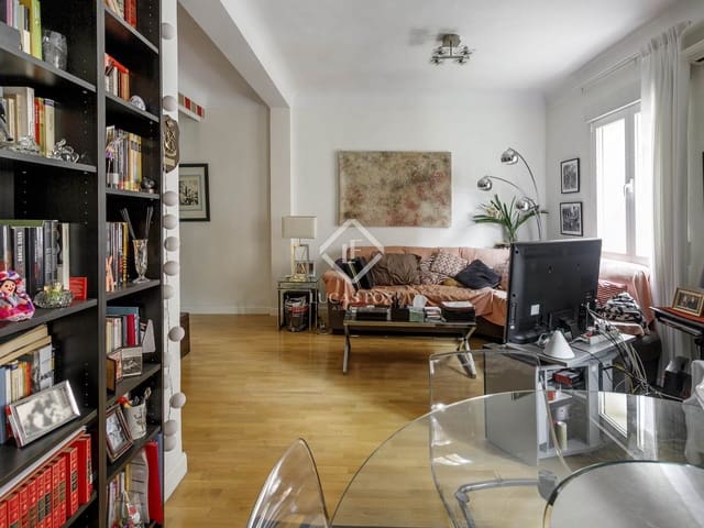 2 makuuhuone Huoneisto myytävänä paikassa Ibiza, Madrid kaupunki mukana 
autotalli - 650 000 € (Ref: 9438482)