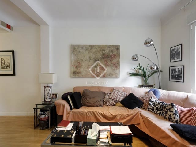 2 makuuhuone Huoneisto myytävänä paikassa Ibiza, Madrid kaupunki mukana 
autotalli - 650 000 € (Ref: 9438482)