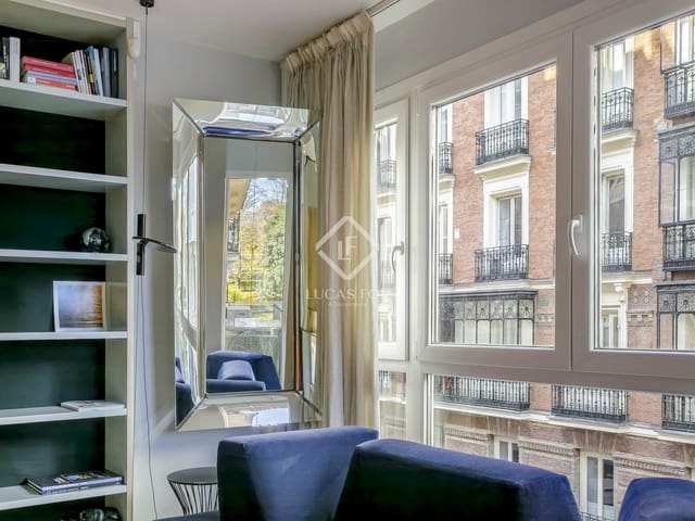 1 chambre Appartement à vendre à Jerónimos, Madrid ville - 800 000 € (Ref: 9438483)