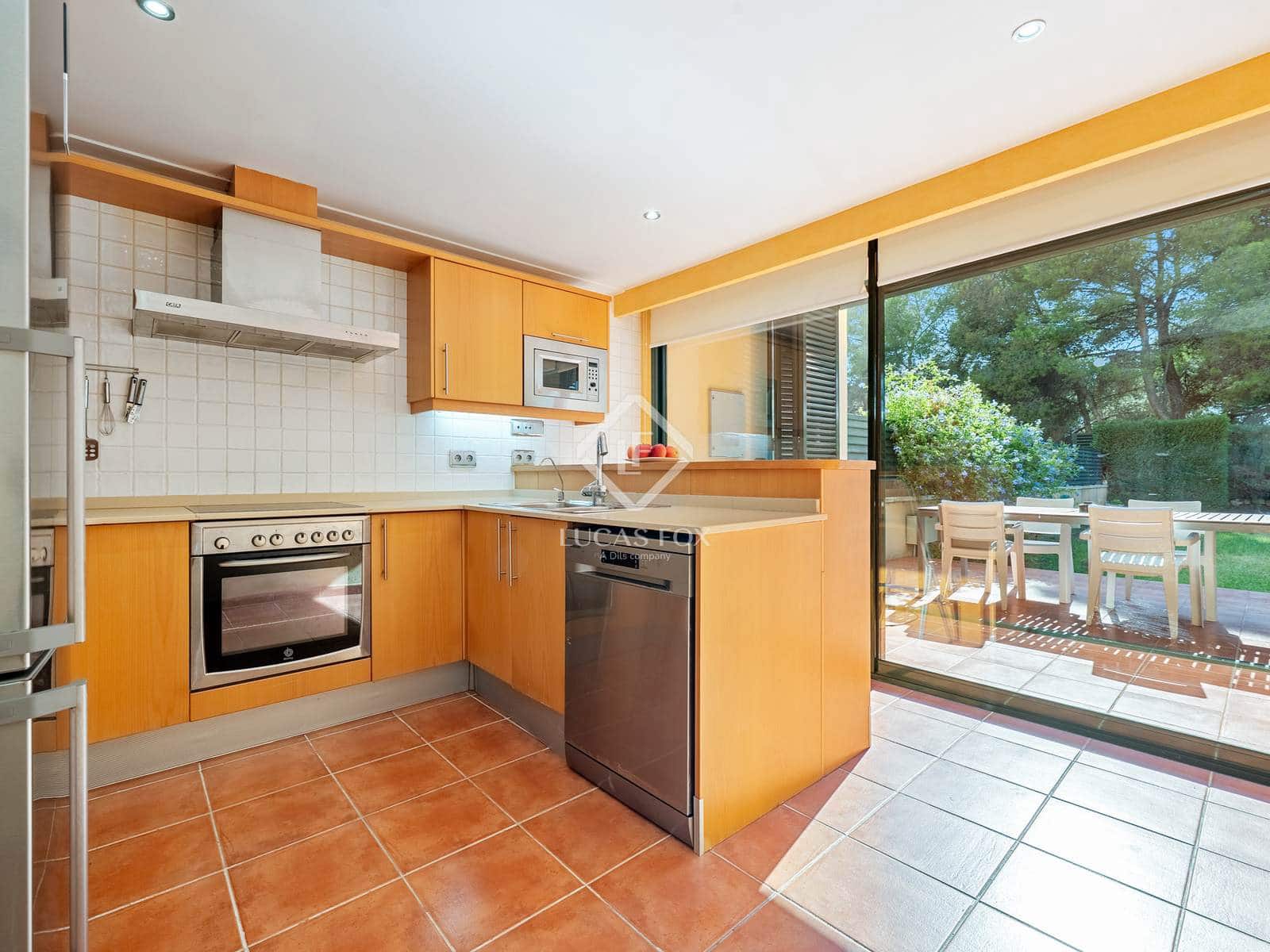 4 soveværelse Lejlighed til salg i Torredembarra med garage - € 760.000 (Ref: 9438484)