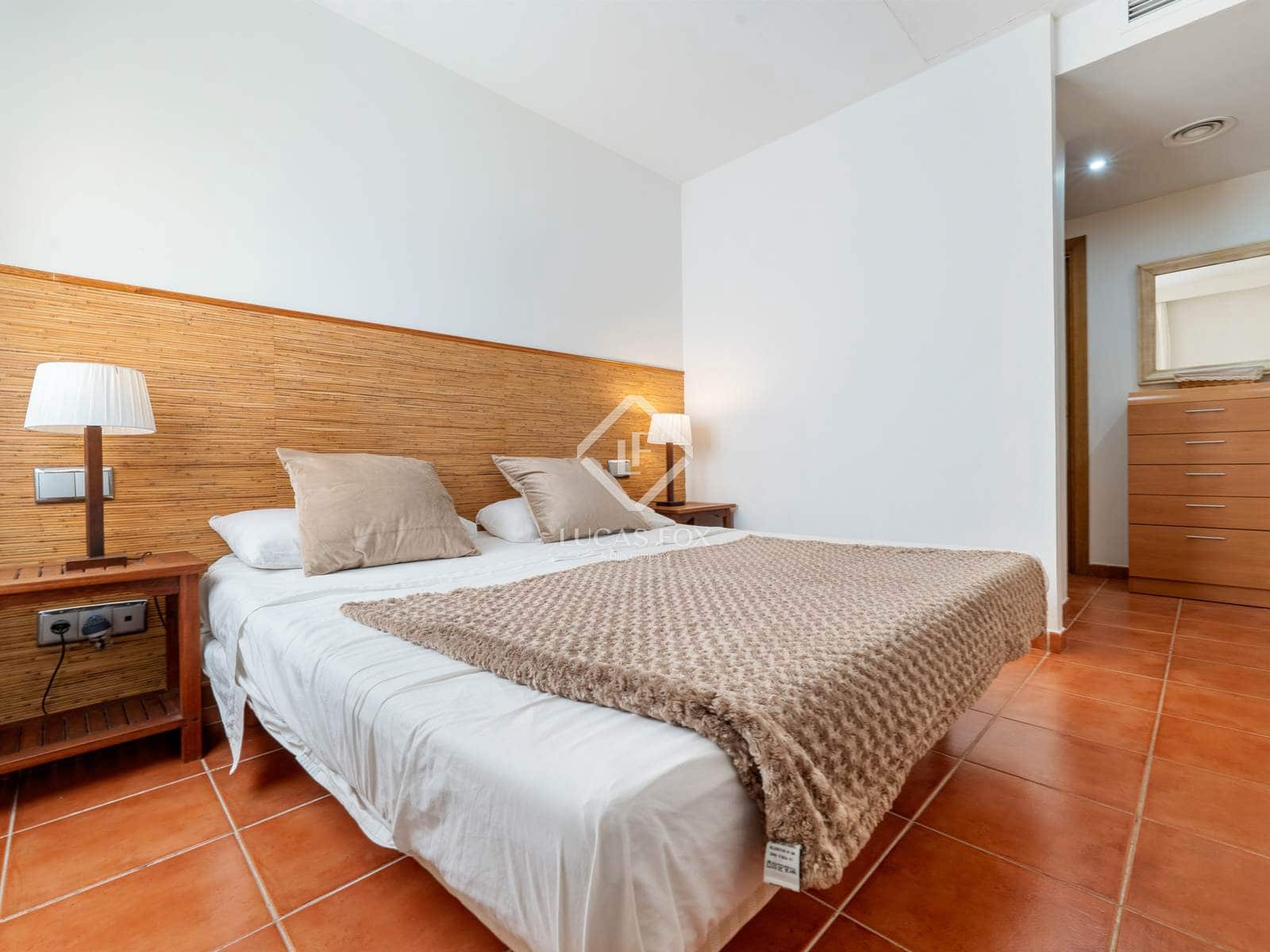 4 soveværelse Lejlighed til salg i Torredembarra med garage - € 760.000 (Ref: 9438484)