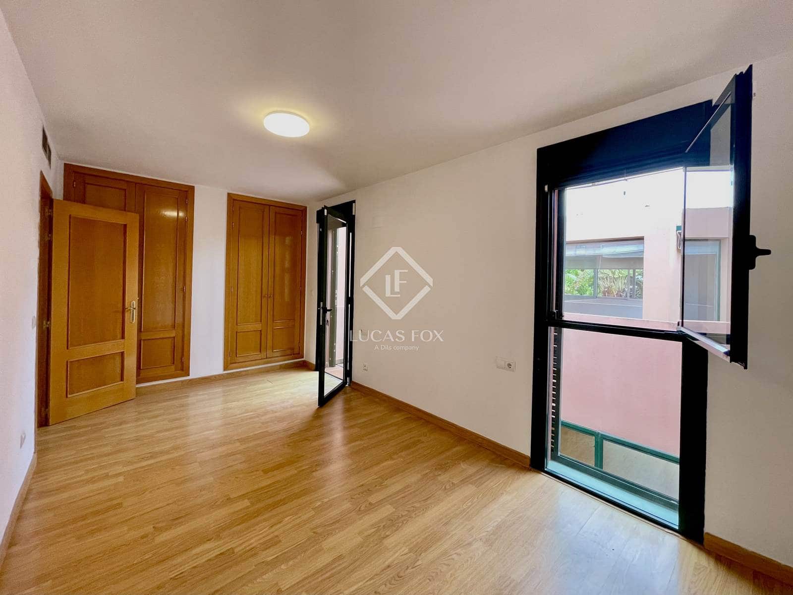 4 slaapkamer Villa te koop in Alicante stad met zwembad garage - € 660.000 (Ref: 9438797)