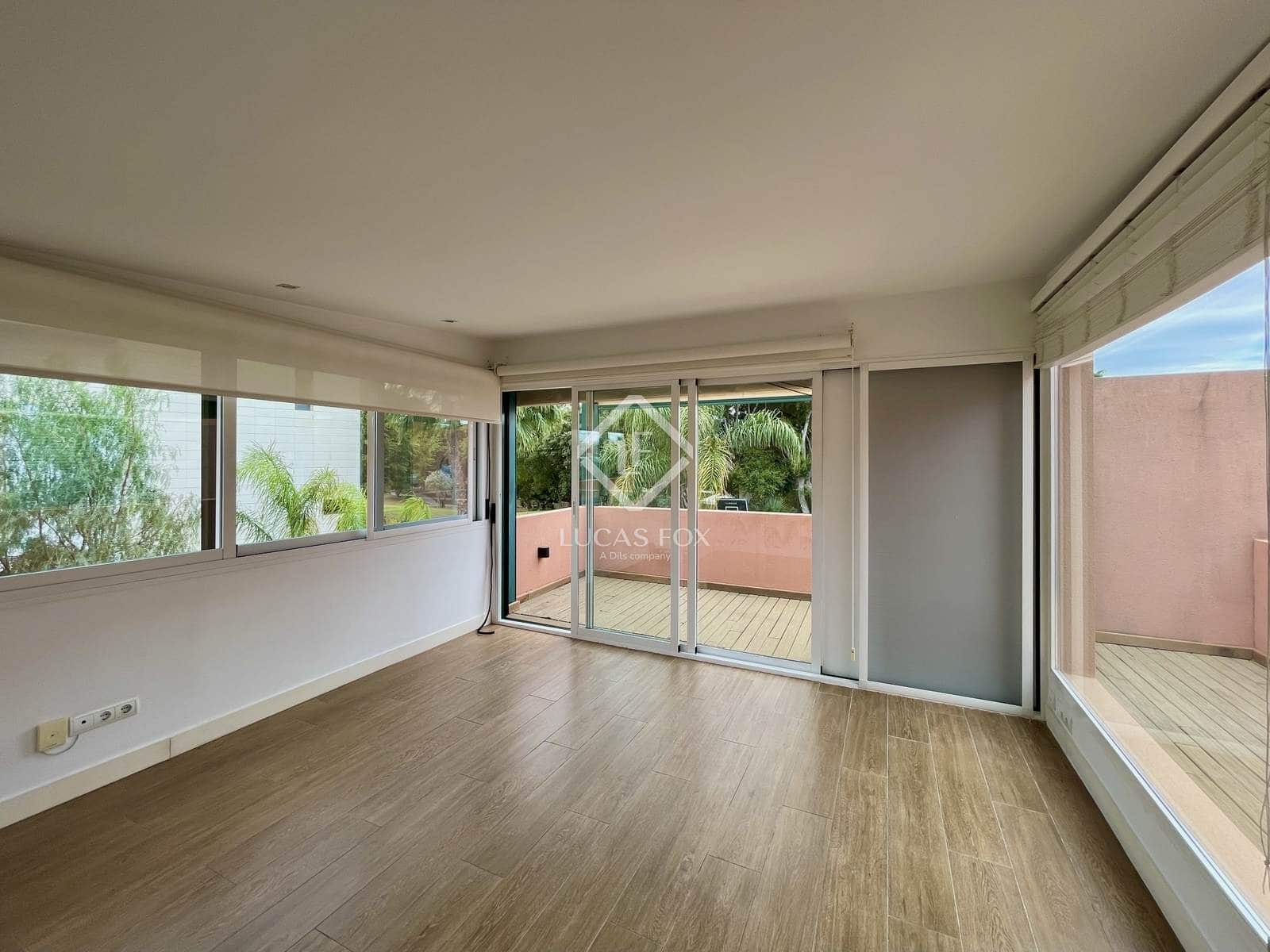 4 slaapkamer Villa te koop in Alicante stad met zwembad garage - € 660.000 (Ref: 9438797)