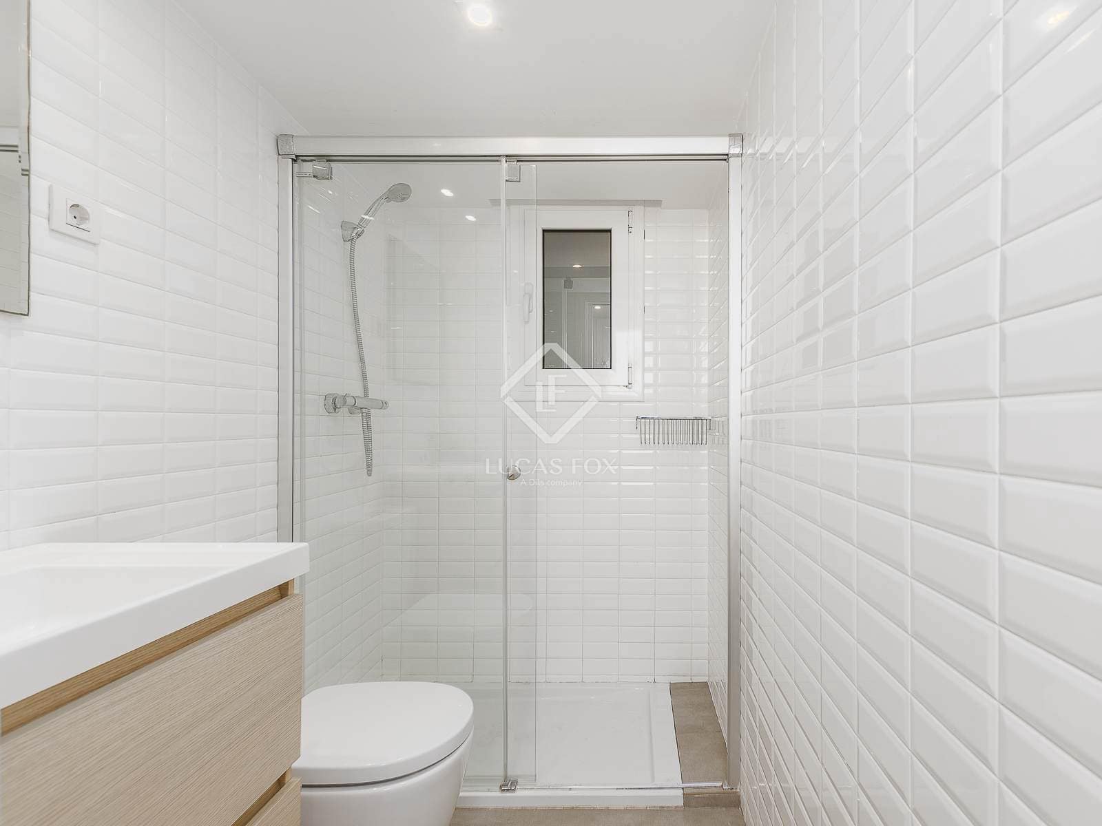 1 slaapkamer Penthouse te koop in Barcelona stad - € 400.000 (Ref: 9438798)