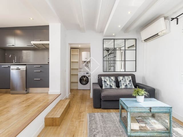 1 slaapkamer Penthouse te koop in Barcelona stad - € 400.000 (Ref: 9438798)