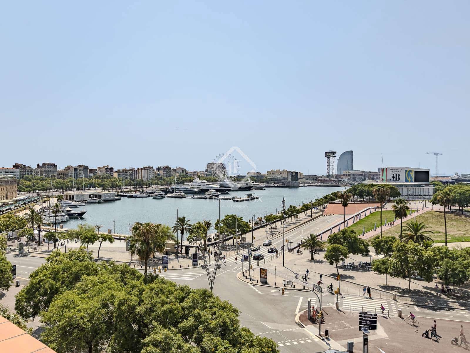 1 slaapkamer Penthouse te koop in Barcelona stad - € 400.000 (Ref: 9438798)