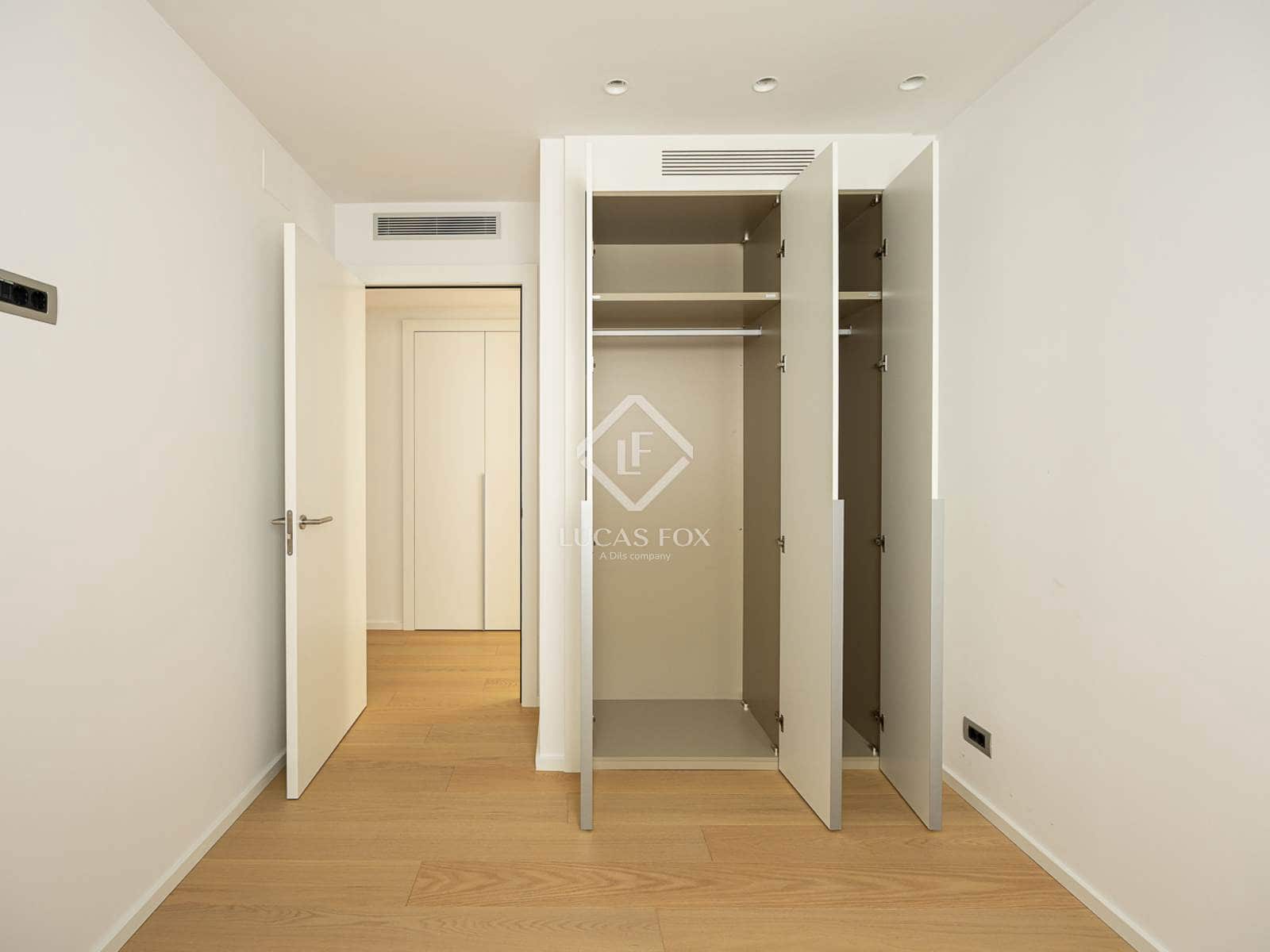 4 slaapkamer Appartement te koop in Barcelona stad met garage - € 2.195.000 (Ref: 9438799)