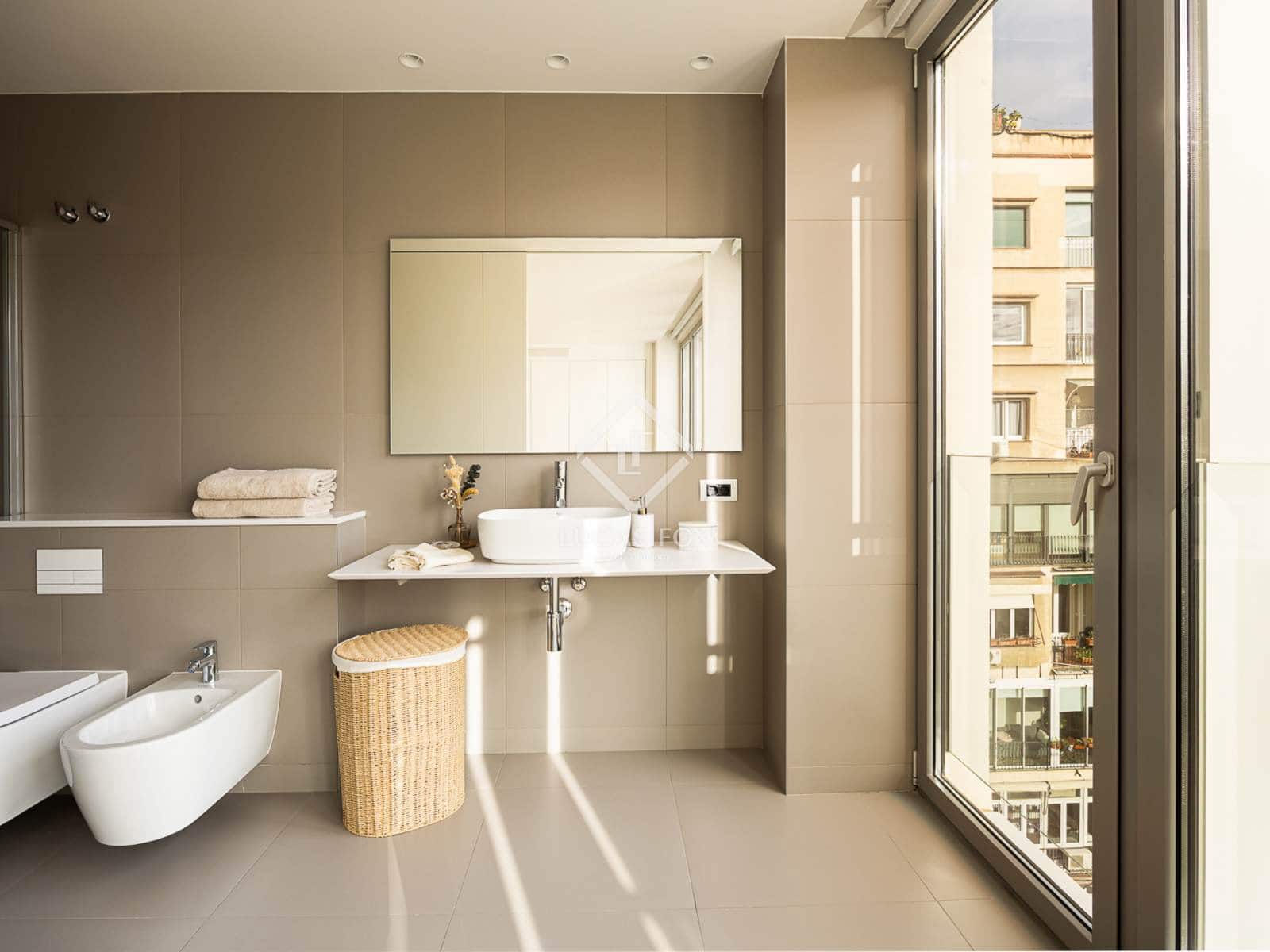 4 slaapkamer Appartement te koop in Barcelona stad met garage - € 2.195.000 (Ref: 9438799)