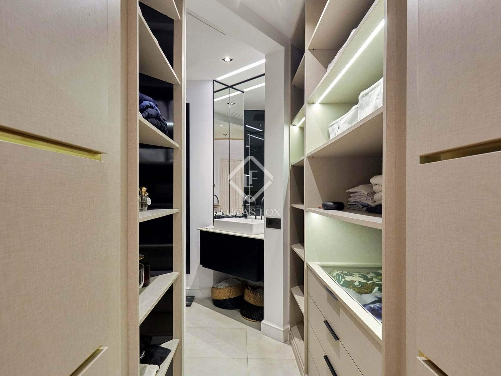 3 slaapkamer Appartement te koop in Barcelona stad - € 895.000 (Ref: 9438936)