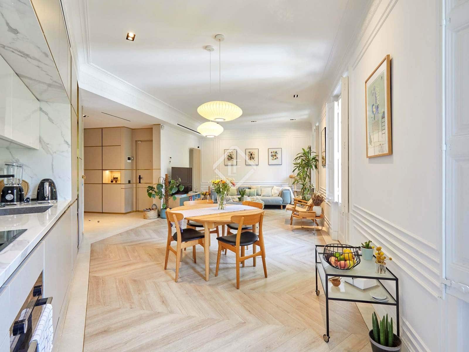 3 slaapkamer Appartement te koop in Barcelona stad - € 895.000 (Ref: 9438936)