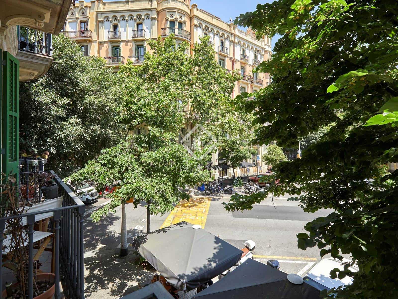3 slaapkamer Appartement te koop in Barcelona stad - € 895.000 (Ref: 9438936)