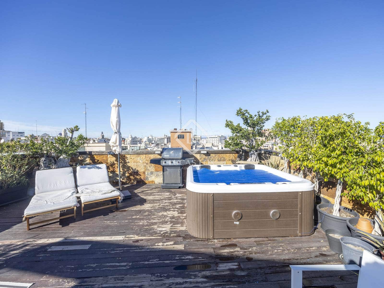 3 quarto Penthouse para venda em Valencia cidade - 1 380 000 € (Ref: 9438937)