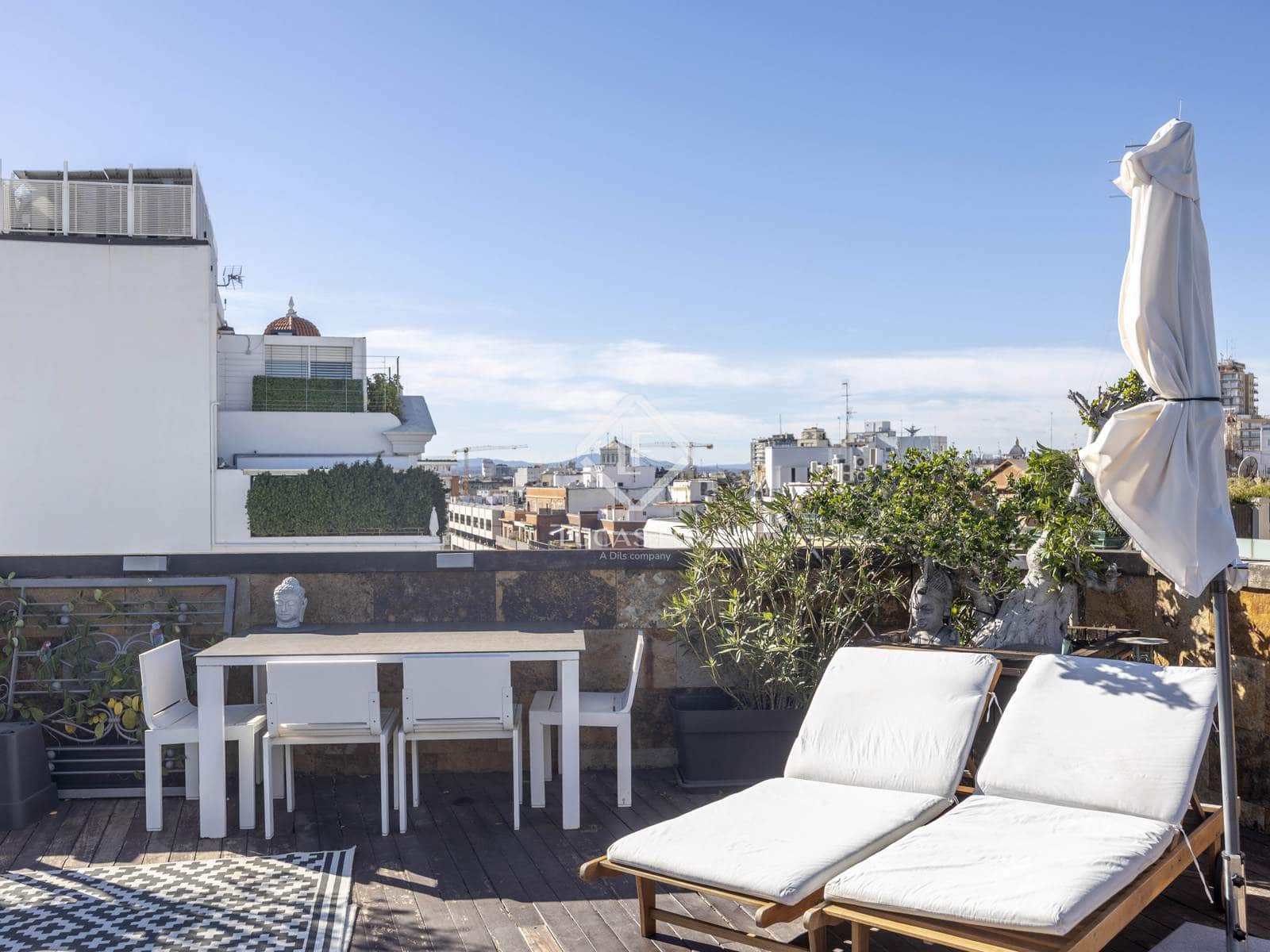 3 quarto Penthouse para venda em Valencia cidade - 1 380 000 € (Ref: 9438937)