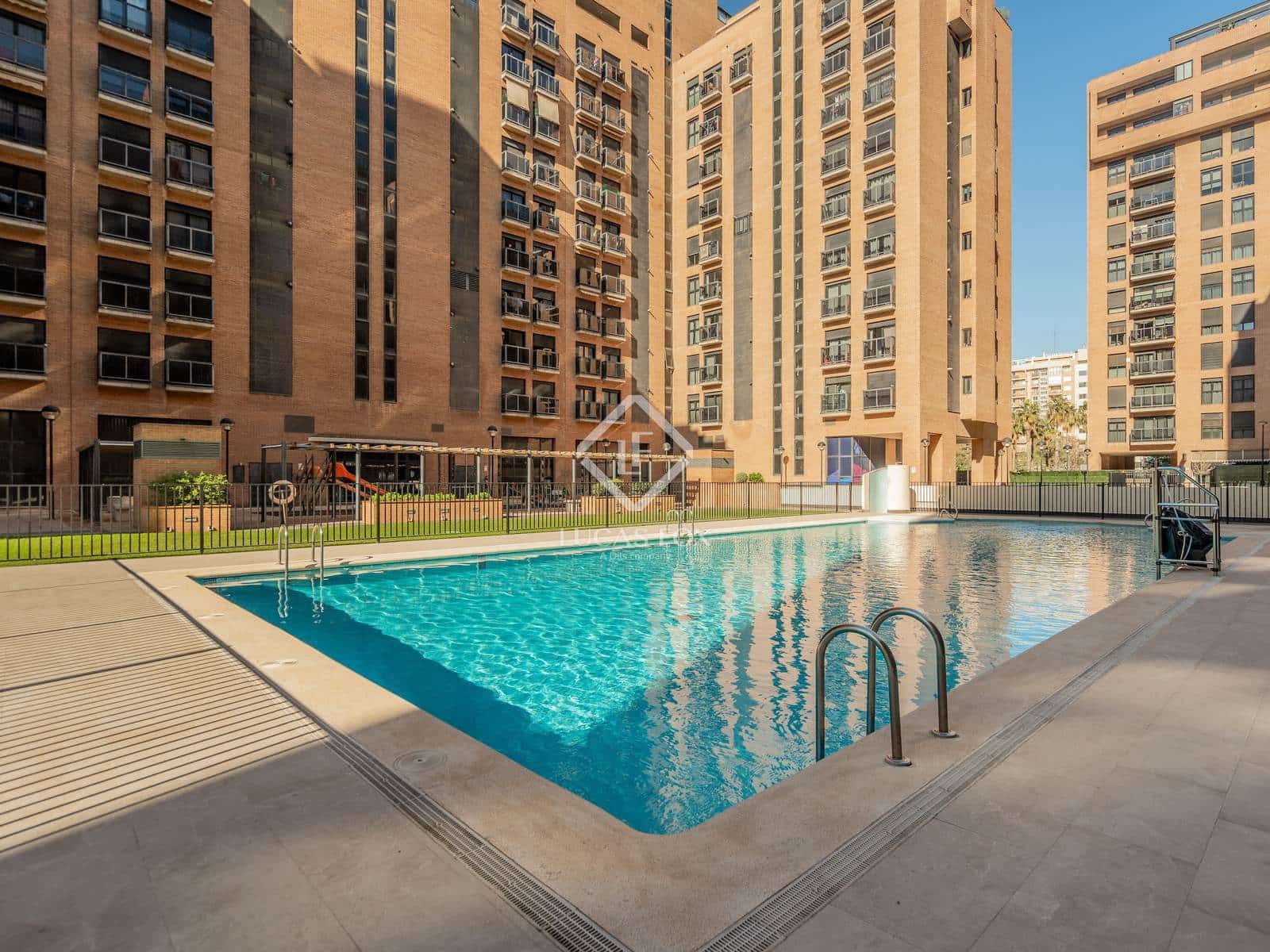 3 Zimmer Apartment zu verkaufen in Valencia Stadt mit Pool Garage - 695.000 € (Ref: 9438990)
