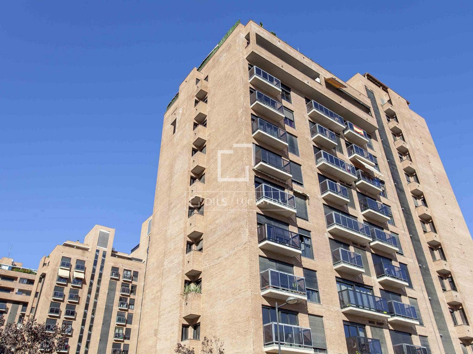 3 soveværelse Lejlighed til salg i Valencia by med swimmingpool garage - € 695.000 (Ref: 9438990)