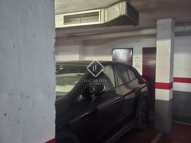 4 slaapkamer Appartement te koop in Valencia stad met garage - € 690.000 (Ref: 9439050)