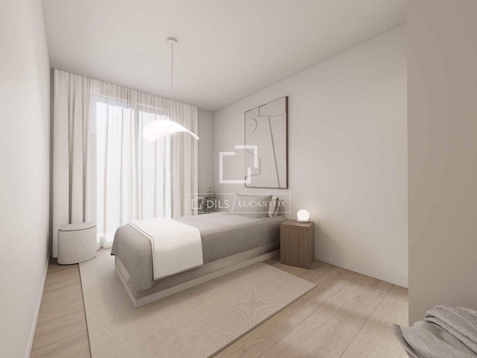 4 bedroom Apartment for sale in Valencia city with garage - € 690,000 (Ref: 9439050)