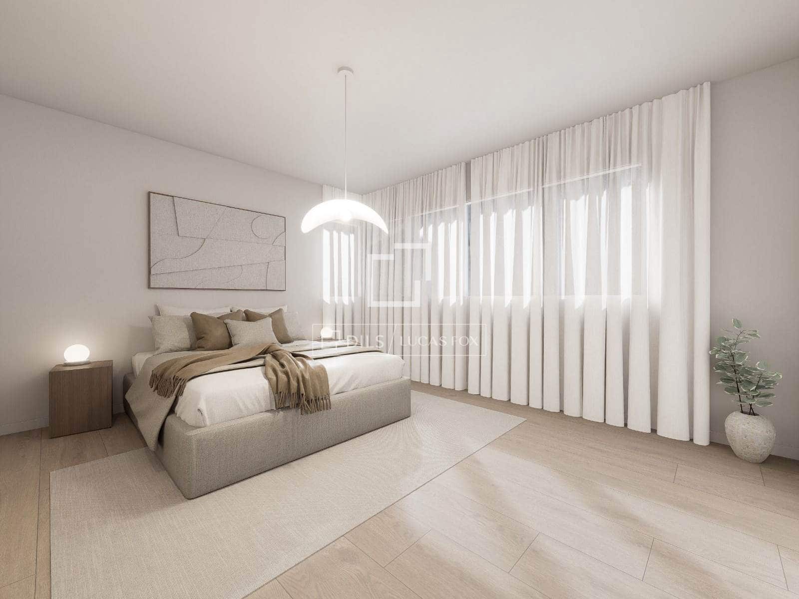 4 bedroom Apartment for sale in Valencia city with garage - € 690,000 (Ref: 9439050)