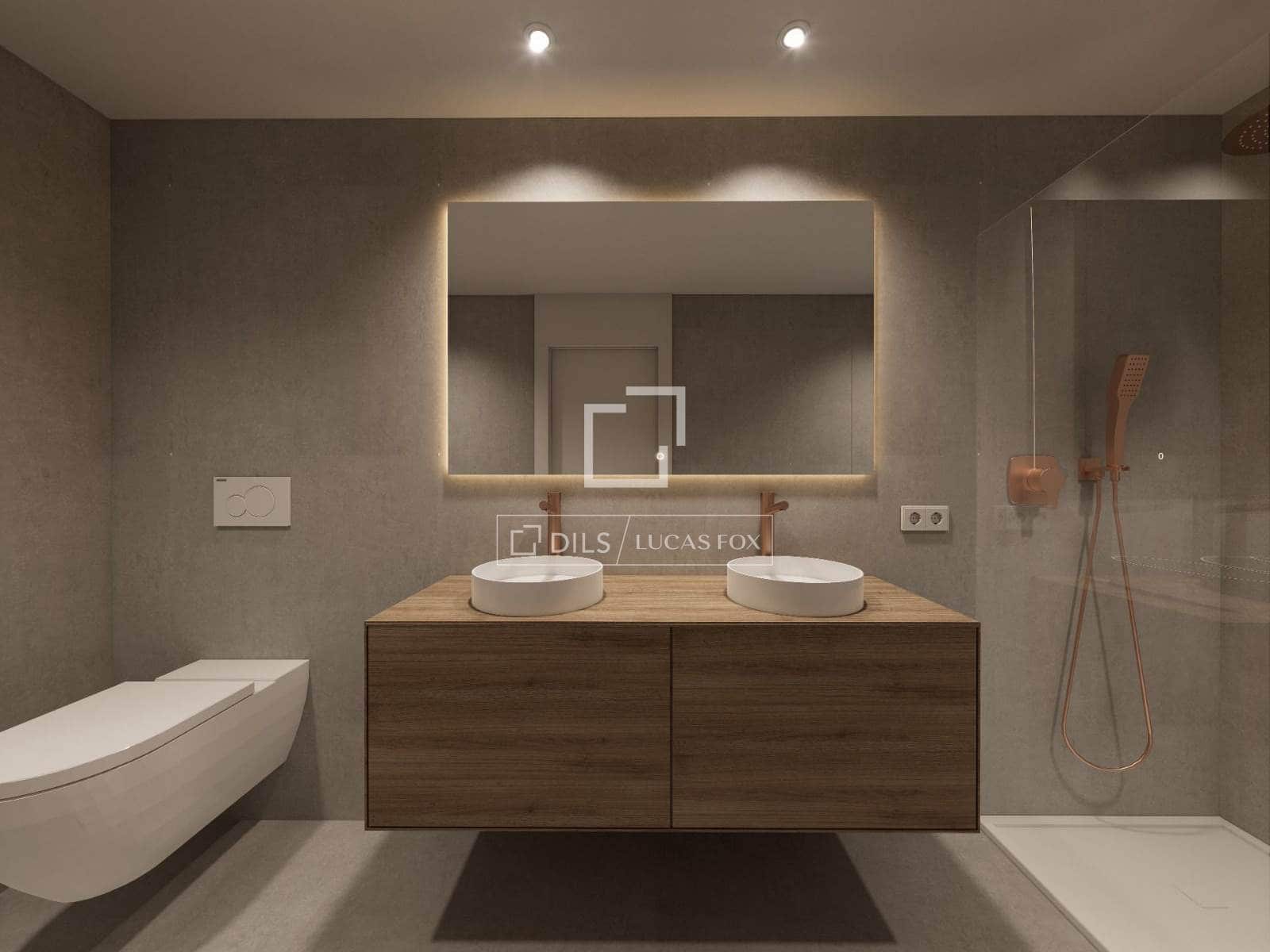 4 bedroom Apartment for sale in Valencia city with garage - € 690,000 (Ref: 9439050)