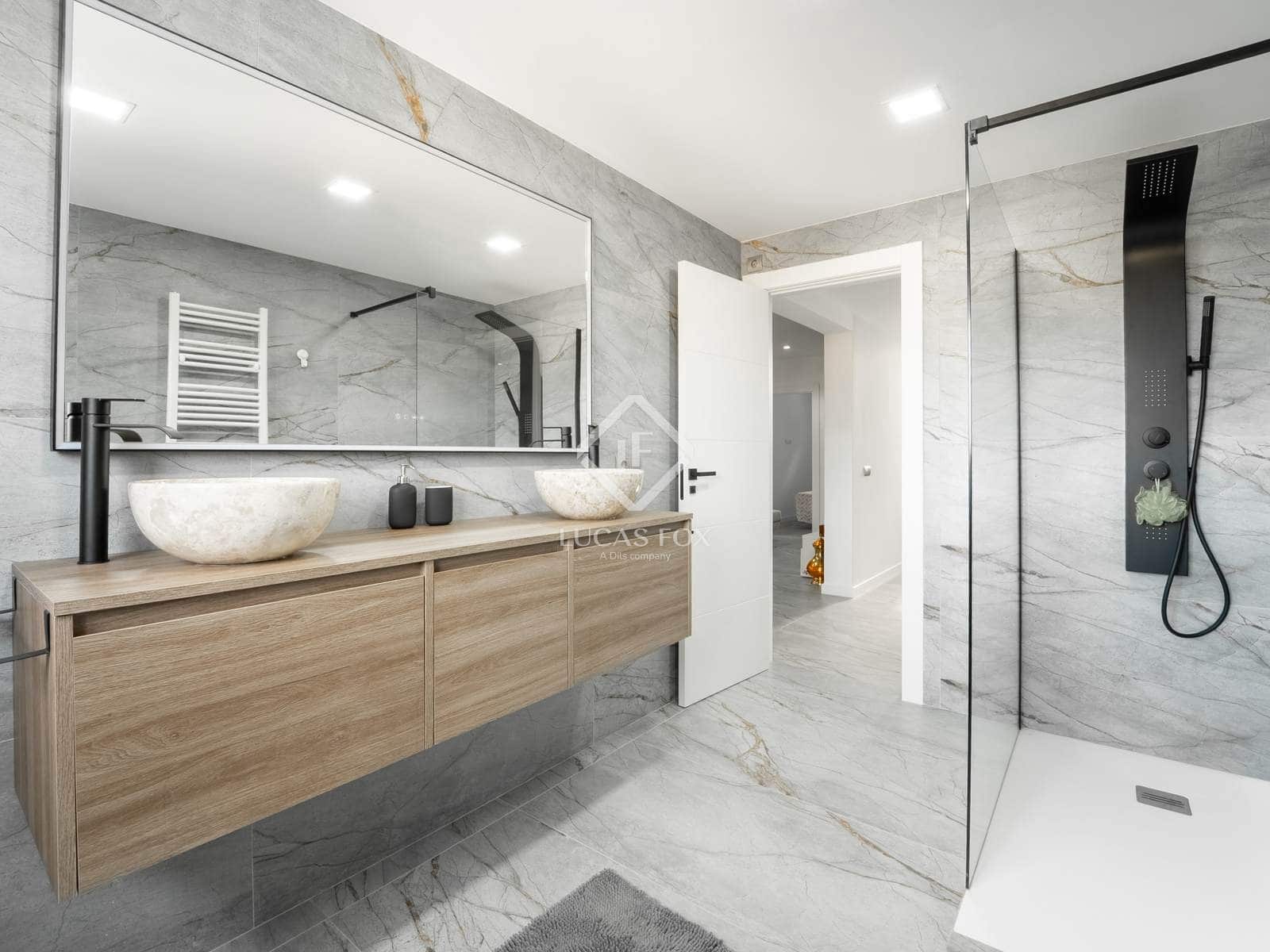 6 makuuhuone Huvila myytävänä paikassa La Nucia mukana uima-altaan 
autotalli - 1 350 000 € (Ref: 9441609)