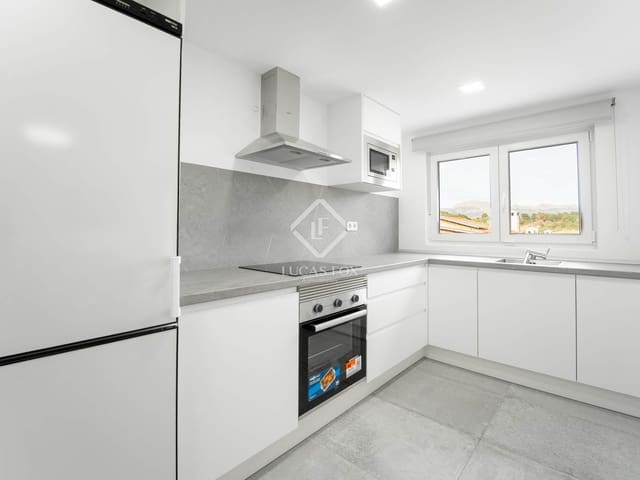 6 makuuhuone Huvila myytävänä paikassa La Nucia mukana uima-altaan 
autotalli - 1 350 000 € (Ref: 9441609)