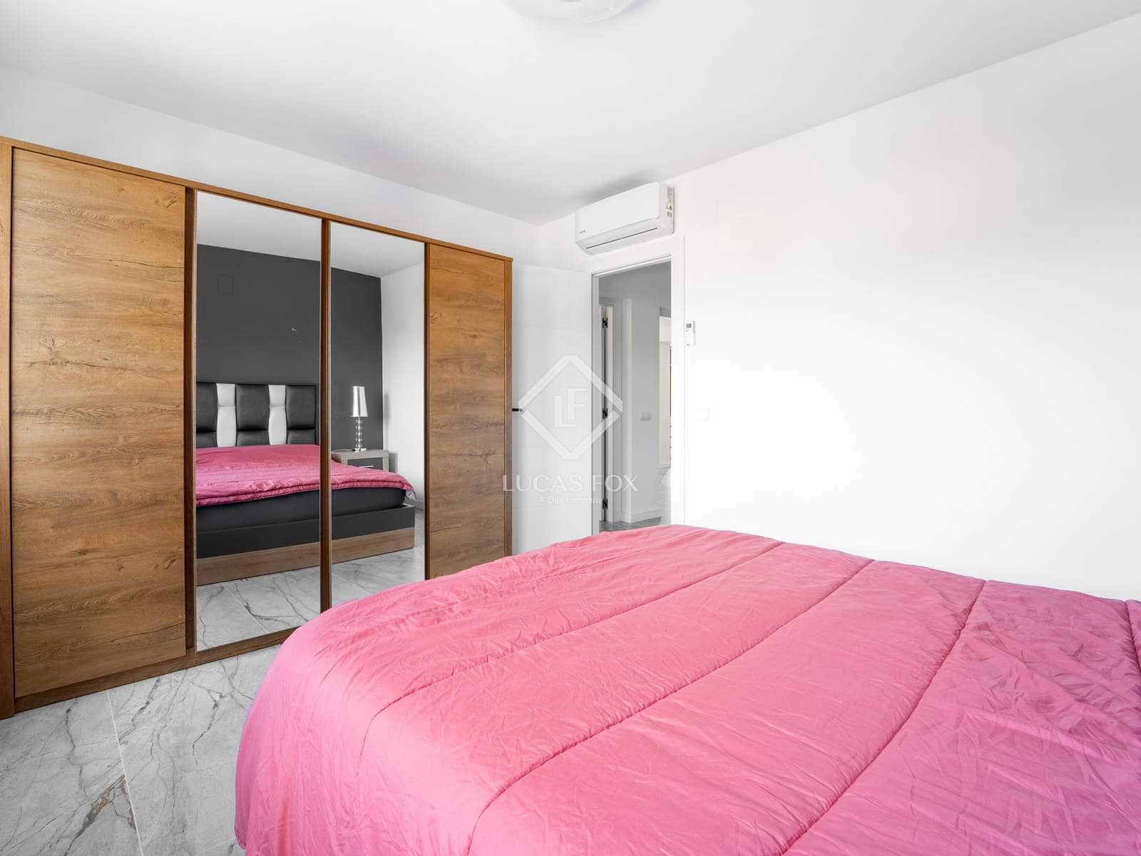 6 makuuhuone Huvila myytävänä paikassa La Nucia mukana uima-altaan 
autotalli - 1 350 000 € (Ref: 9441609)