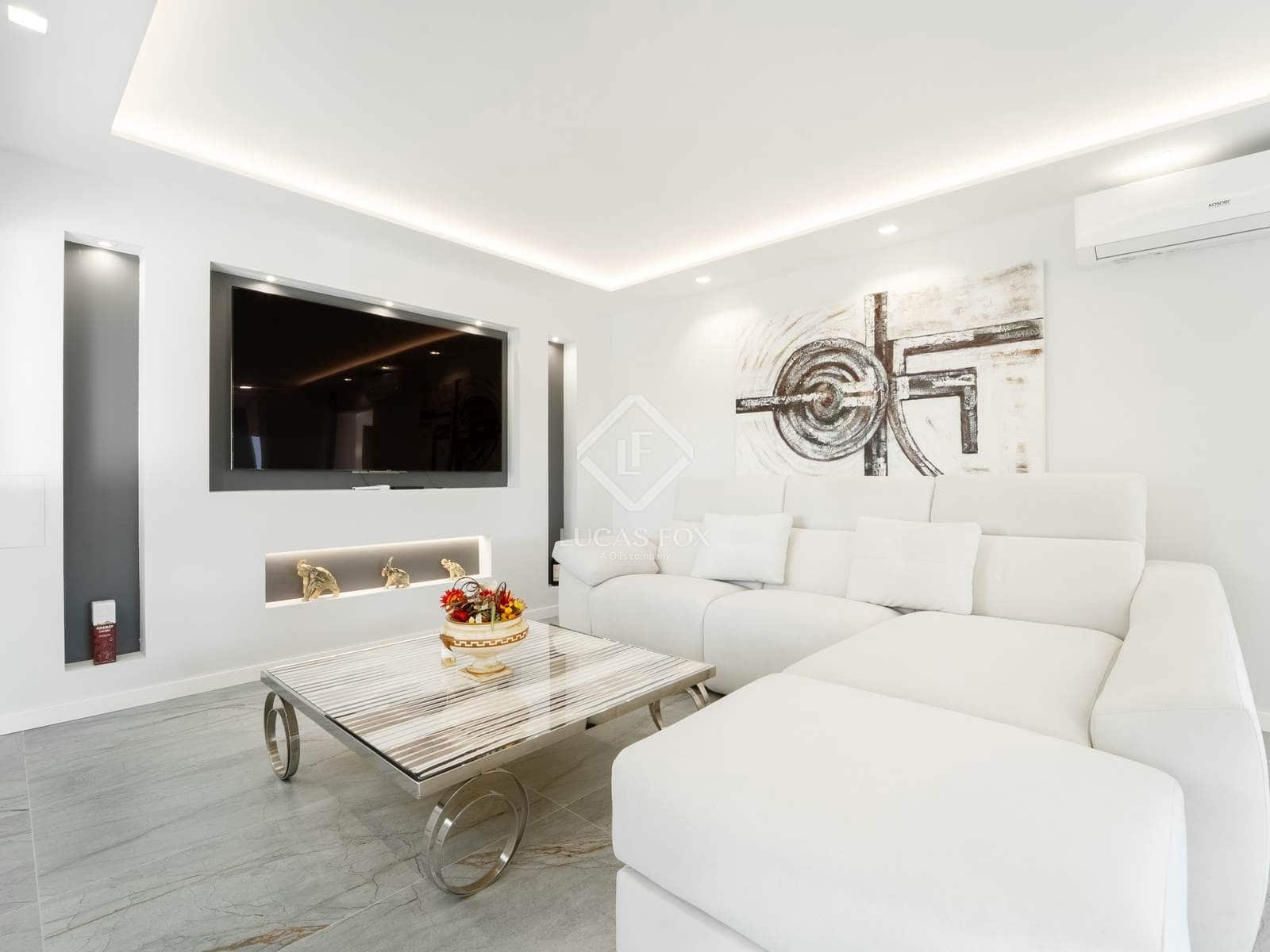 6 makuuhuone Huvila myytävänä paikassa La Nucia mukana uima-altaan 
autotalli - 1 350 000 € (Ref: 9441609)