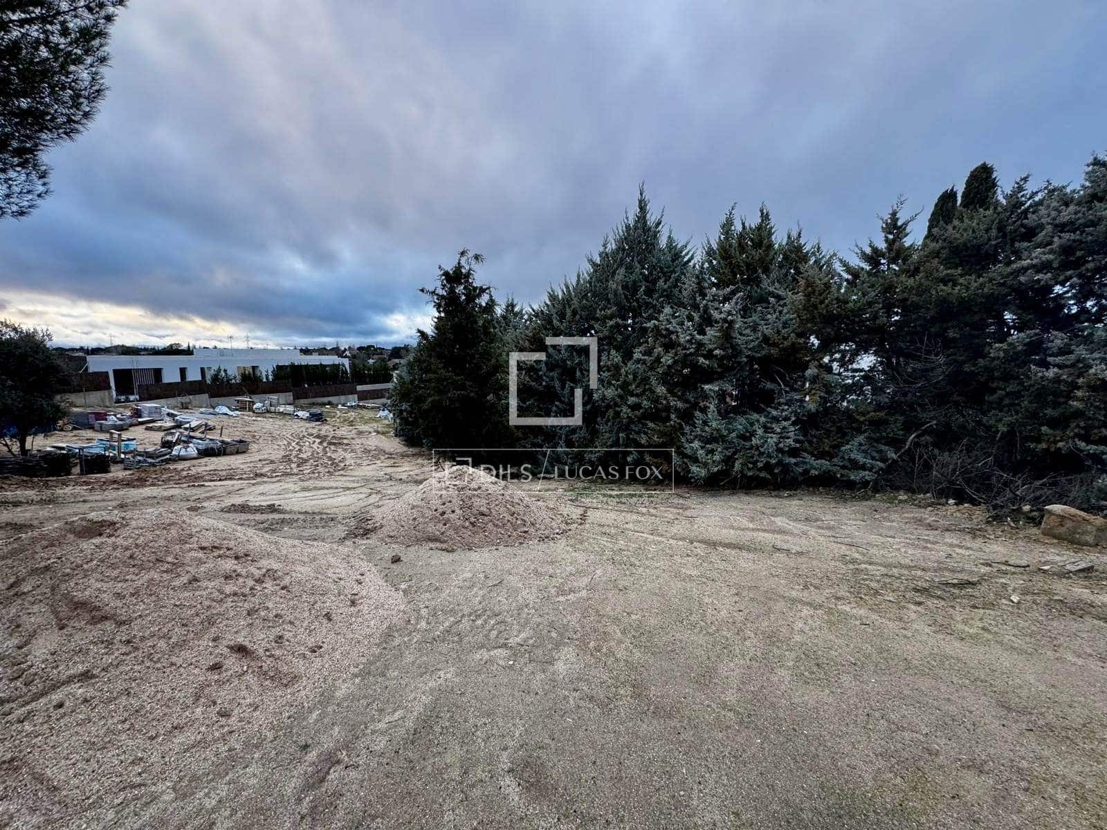 Bouwgrond te koop in Boadilla del Monte - € 1.350.000 (Ref: 9441998)