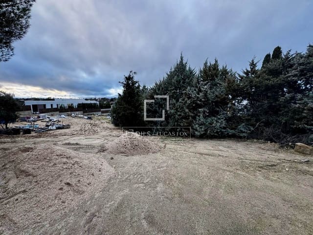 Tontti myytävänä paikassa Boadilla del Monte - 1 350 000 € (Ref: 9441998)