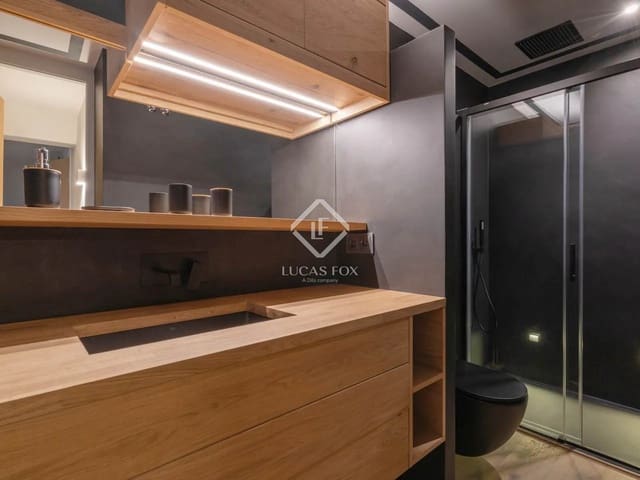 3 soveværelse Lejlighed til salg i Barcelona by - € 986.000 (Ref: 9443640)