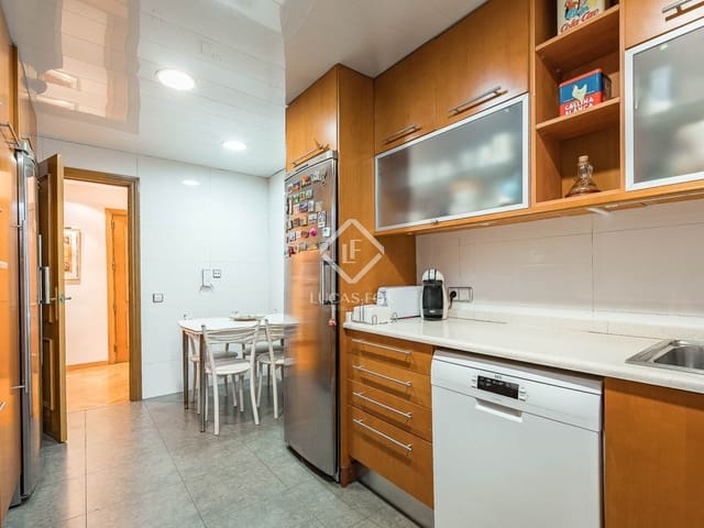 4 soveværelse Lejlighed til salg i Barcelona by med swimmingpool garage - € 920.000 (Ref: 9444488)