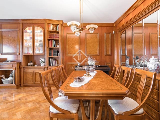 4 soveværelse Lejlighed til salg i Barcelona by med swimmingpool garage - € 920.000 (Ref: 9444488)