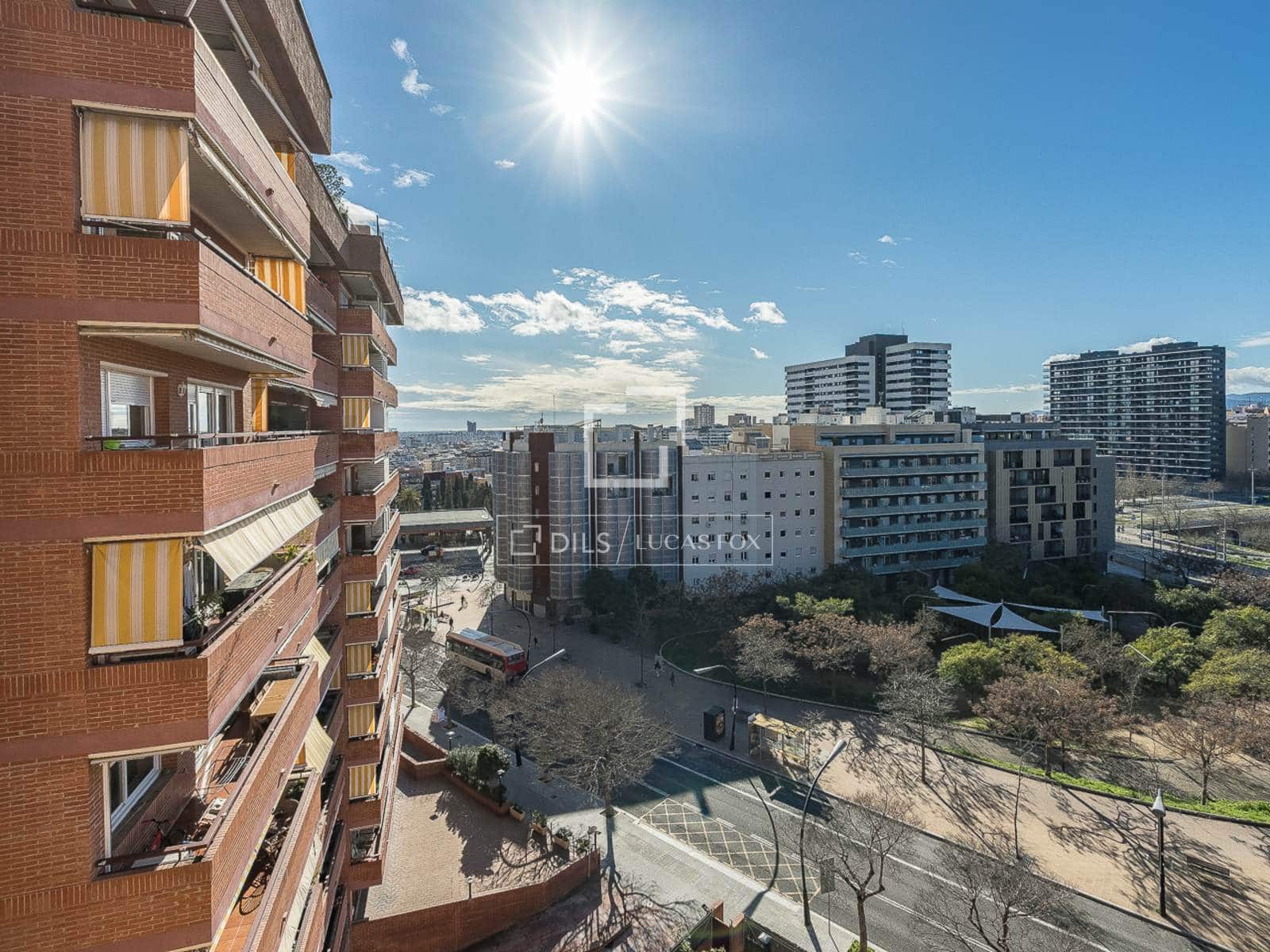 4 soveværelse Lejlighed til salg i Barcelona by med swimmingpool garage - € 920.000 (Ref: 9444488)