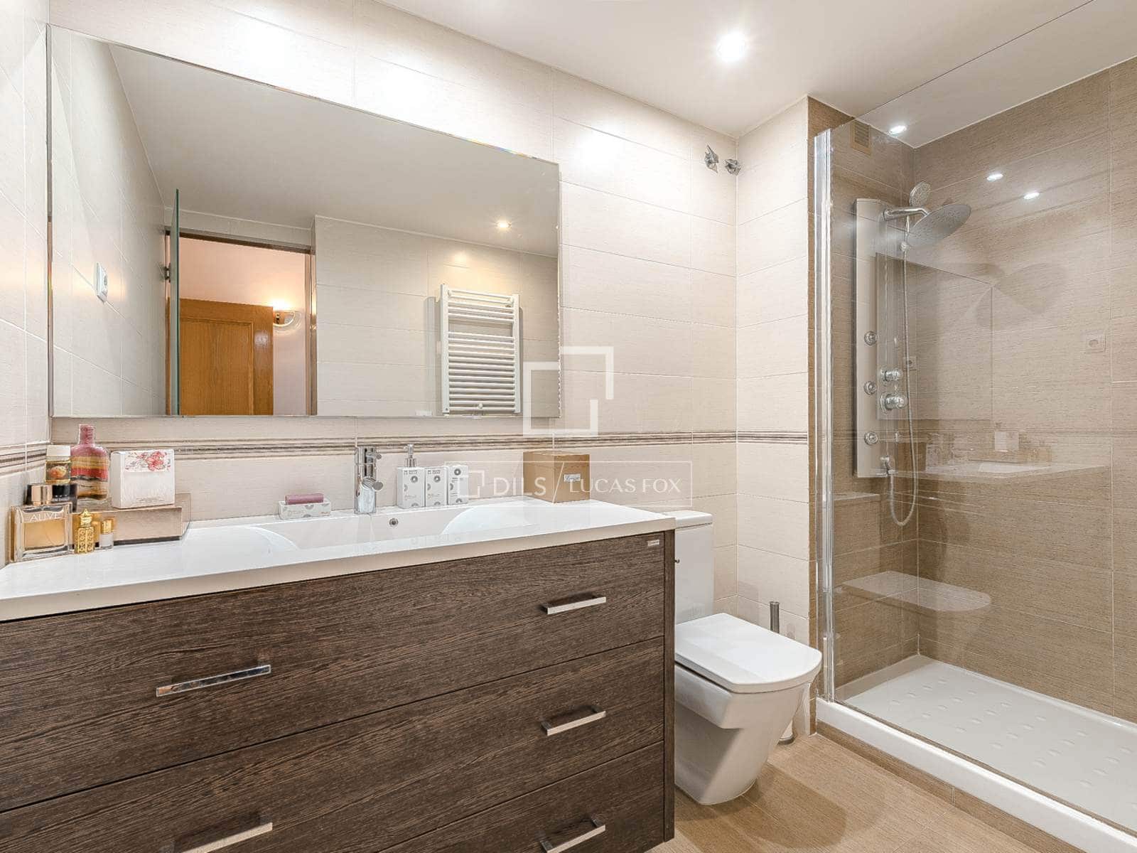 4 soveværelse Lejlighed til salg i Barcelona by med swimmingpool garage - € 920.000 (Ref: 9444488)